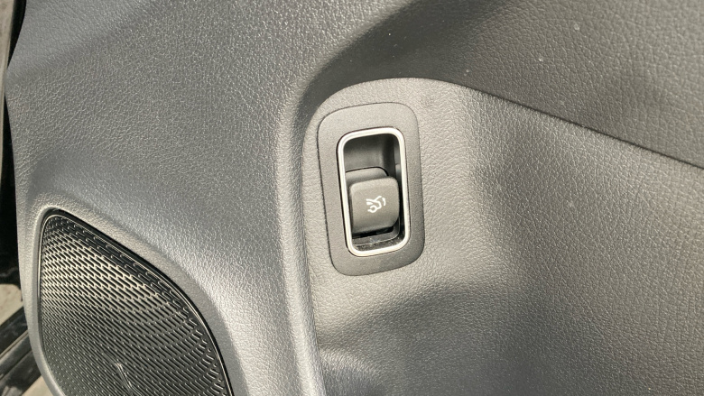 Mercedes-Benz CLA 220d AMG Line Premium Plus 4dr Tip Auto Diesel Saloon